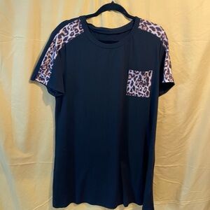 SHEIN Black Short Sleeve Tee with Leopard Trim **fits as 2XL**